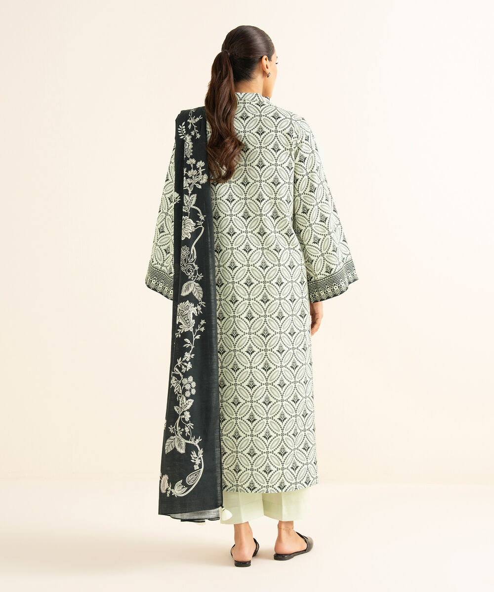 Women's Unstitched Light Khaddar Printed Multi 3 Piece Suit