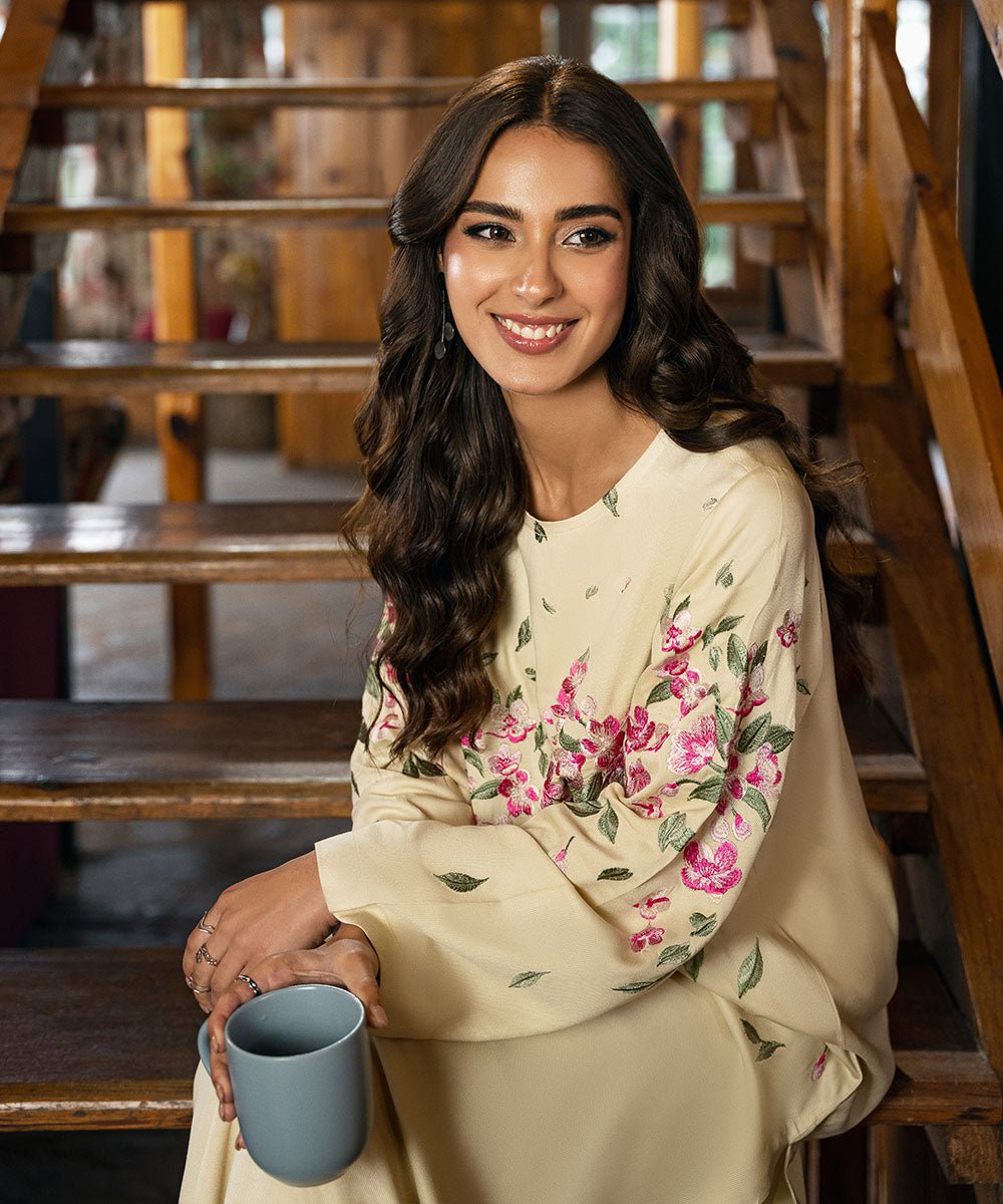 Women's Unstitched on SAPPHIRE END OF SEASON SALE UPTO 50% OFF